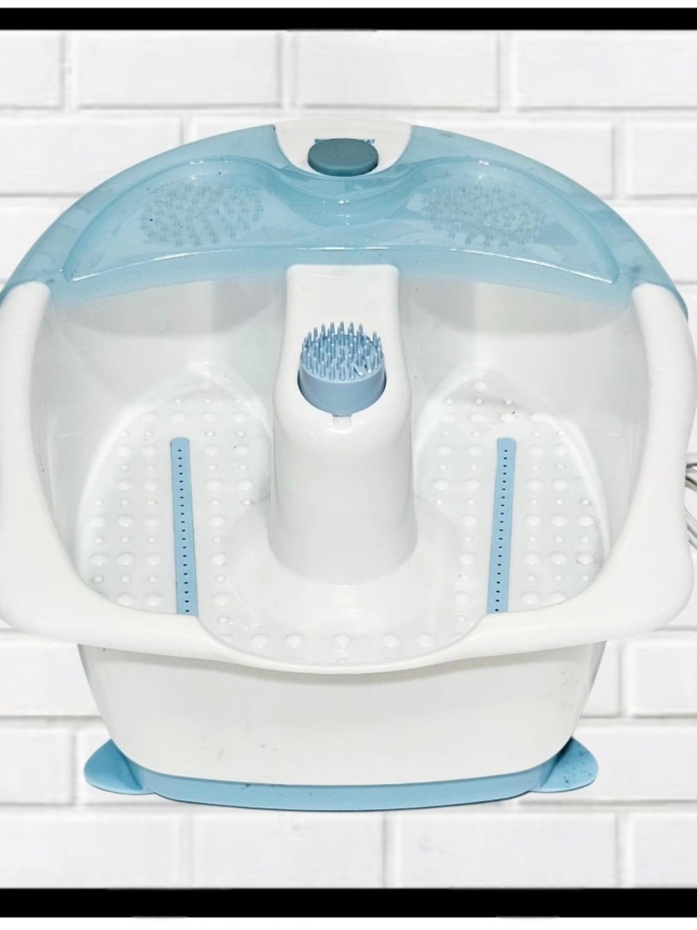 CONAIR Bubbling Foot Spa and Massager - Blue & White